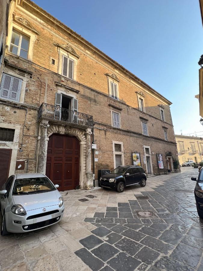 B&B Palazzo Lombardi Lucera Exteriér fotografie
